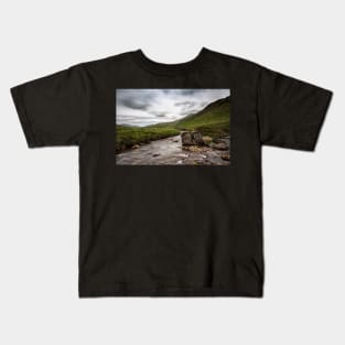 Whillian Beck Towards Wasdale Head Kids T-Shirt